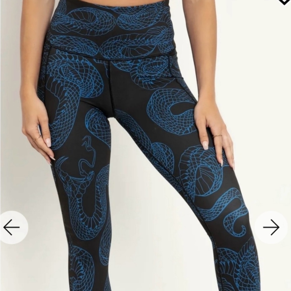 BNWT BlackMilk Venomous Blue HW Ninja Pant